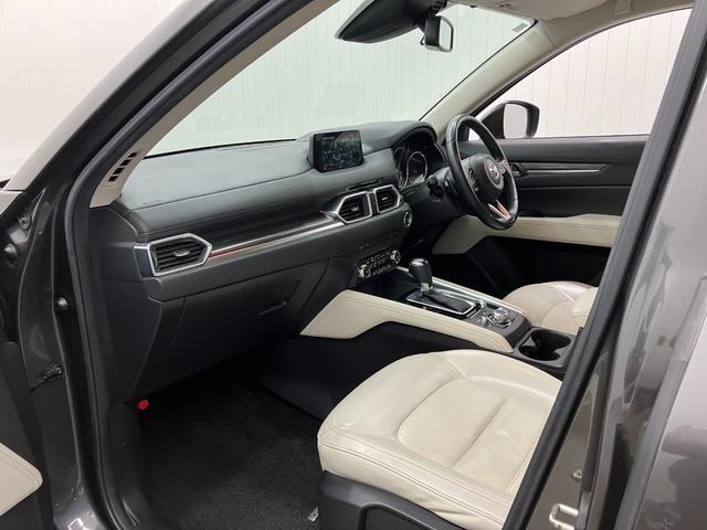 ＣＸ－５ ＸＤ　Ｌパッケージ　４ＷＤ車両　純正Ｅｇスターター　車検整備付　障害物センサー　サイド・バックカメラ　Ｂｌｕｅｔｏｏｔｈ　ＥＴＣ　運転／助手席シートヒーター　ブラインドスポットモニター　ヘッドアップディスプレイ（40枚目）