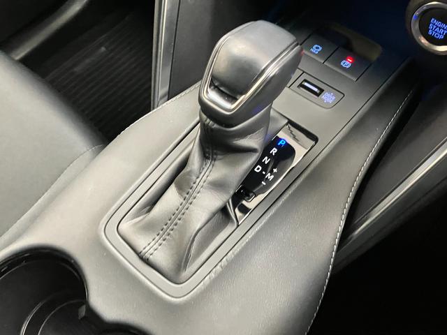 ハリアー Ｓ　修復歴無し　１２ヶ月保証・点検整備付　純正ディスプレイオーディオナビキット有　バックカメラ　ＣａｒＰｌａｙ／Ａｎｄｒｏｉｄ　Ａｕｔｏ　追従型クルコン　障害物センサー　ブラインドスポットモニター　ＥＴＣ（26枚目）