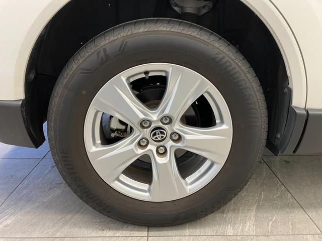 ハリアー Ｓ　修復歴無し　１２ヶ月保証・点検整備付　純正ディスプレイオーディオナビキット有　バックカメラ　ＣａｒＰｌａｙ／Ａｎｄｒｏｉｄ　Ａｕｔｏ　追従型クルコン　障害物センサー　ブラインドスポットモニター　ＥＴＣ（54枚目）