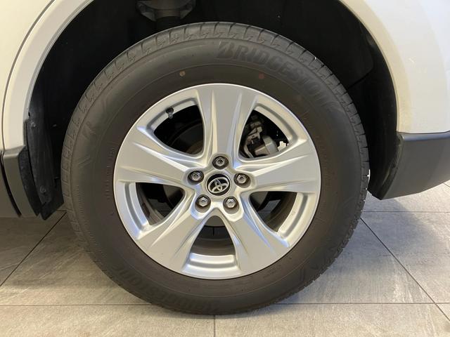 ハリアー Ｓ　修復歴無し　１２ヶ月保証・点検整備付　純正ディスプレイオーディオナビキット有　バックカメラ　ＣａｒＰｌａｙ／Ａｎｄｒｏｉｄ　Ａｕｔｏ　追従型クルコン　障害物センサー　ブラインドスポットモニター　ＥＴＣ（57枚目）