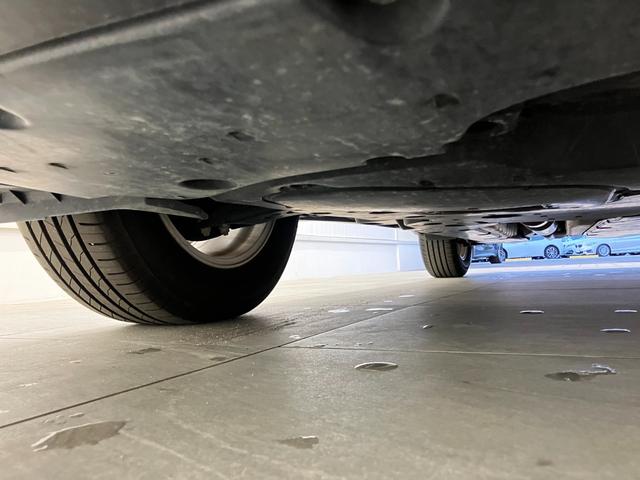 ハリアー Ｓ　修復歴無し　１２ヶ月保証・点検整備付　純正ディスプレイオーディオナビキット有　バックカメラ　ＣａｒＰｌａｙ／Ａｎｄｒｏｉｄ　Ａｕｔｏ　追従型クルコン　障害物センサー　ブラインドスポットモニター　ＥＴＣ（62枚目）