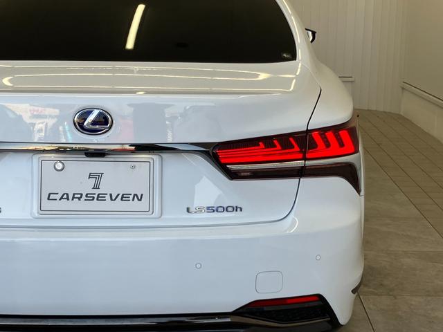 ＬＳ ＬＳ５００ｈ　Ｆスポーツ　ムーンルーフ　赤シート　Ｍａｒｋ　Ｌｅｖｉｎｓｏｎ　運転／助手席／リアシート・ステアリングヒーター　運転／助手席ベンチレーション　デジタルインナーミラー　ヘッドアップディスプレイ　全方位カメラ（4枚目）