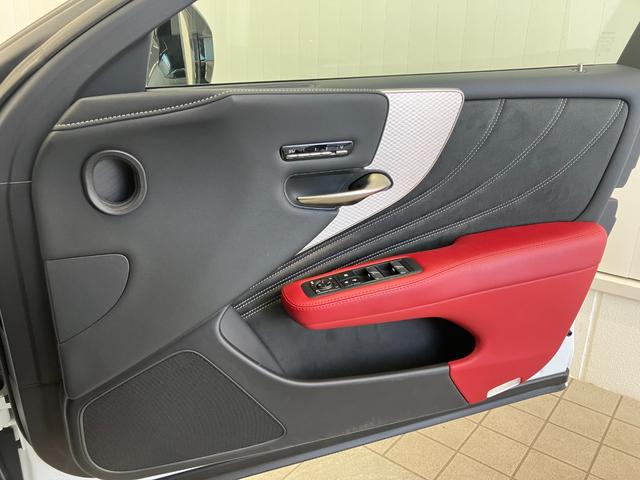 ＬＳ ＬＳ５００ｈ　Ｆスポーツ　ムーンルーフ　赤シート　Ｍａｒｋ　Ｌｅｖｉｎｓｏｎ　運転／助手席／リアシート・ステアリングヒーター　運転／助手席ベンチレーション　デジタルインナーミラー　ヘッドアップディスプレイ　全方位カメラ（38枚目）