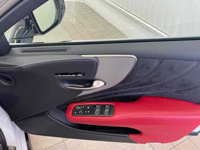ＬＳ ＬＳ５００ｈ　Ｆスポーツ　ムーンルーフ　赤シート　Ｍａｒｋ　Ｌｅｖｉｎｓｏｎ　運転／助手席／リアシート・ステアリングヒーター　運転／助手席ベンチレーション　デジタルインナーミラー　ヘッドアップディスプレイ　全方位カメラ（39枚目）
