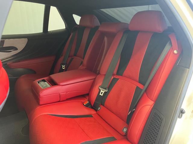 ＬＳ ＬＳ５００ｈ　Ｆスポーツ　ムーンルーフ　赤シート　Ｍａｒｋ　Ｌｅｖｉｎｓｏｎ　運転／助手席／リアシート・ステアリングヒーター　運転／助手席ベンチレーション　デジタルインナーミラー　ヘッドアップディスプレイ　全方位カメラ（50枚目）