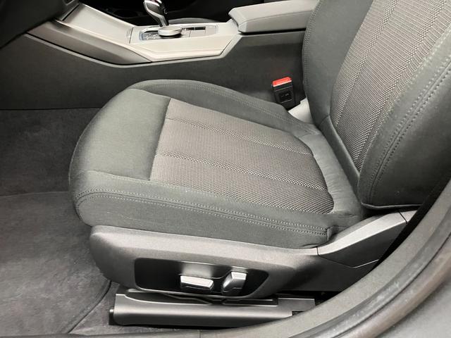 3シリーズ 320i 修復歴無し ワンオーナー車 車検整備付 コンフォートpkg 電動リアゲートキック開閉 純正ナビ 追従型クルコン 障害物センサー バックカメラ 純正16インチホイール LEDオートライト シートヒーター(39枚目)