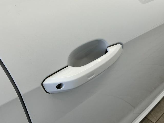 ���X�́A�����E���_�������H�@���q�h�b��荑���S�P�������R�E���R���ʂ֎ԂŖ�P�T���I