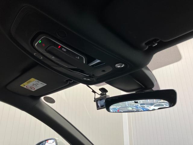 ���X�́A�����E���_�������H�@���q�h�b��荑���S�P�������R�E���R���ʂ֎ԂŖ�P�T���I