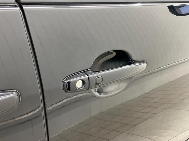 ���X�́A�����E���_�������H�@���q�h�b��荑���S�P�������R�E���R���ʂ֎ԂŖ�P�T���I