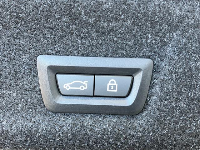 ���X�́A�����E���_�������H�@���q�h�b��荑���S�P�������R�E���R���ʂ֎ԂŖ�P�T���I