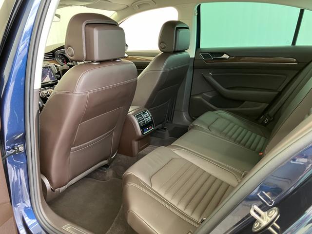 ���ׂĂ̍݌ɎԂ͂Q�c�̂̌������s������A�C���^�[�l�b�g�֌��J���Ă���܂��B