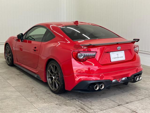 ８６ ＧＴリミテッド　修復歴無し　１２か月保証／点検整備付　ＴＲＤフルエアロ・マフラー・フィン　ＴＷＳ鍛造１８インチＴ６６－Ｆ　タナベダウンサス　ＨＫＳエアインテークダクト　キャタライザー　ＡＰＥＸｉインテーク　ブレンボ（6枚目）