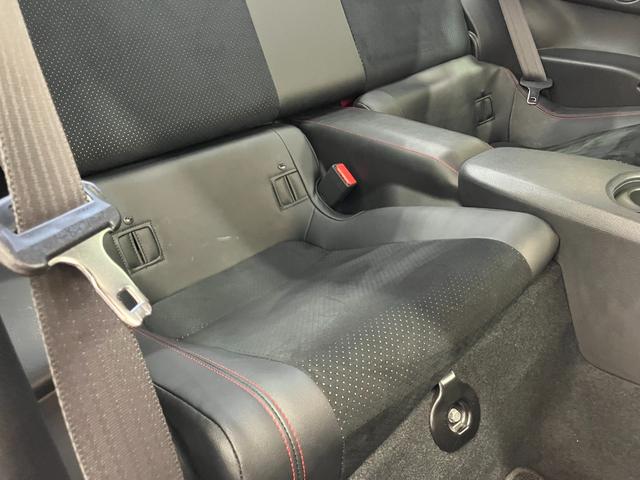 ８６ ＧＴリミテッド　修復歴無し　１２か月保証／点検整備付　ＴＲＤフルエアロ・マフラー・フィン　ＴＷＳ鍛造１８インチＴ６６－Ｆ　タナベダウンサス　ＨＫＳエアインテークダクト　キャタライザー　ＡＰＥＸｉインテーク　ブレンボ（46枚目）