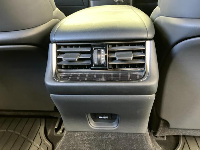 �K���X�R�[�e�B���O��d�s�b�A�h���C�u���R�[�_�[�Ȃǃp�[�c�̎��t�������ς���̂����k�������Ă���܂��I�I