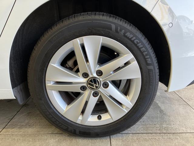 ���X�́A�����E���_�������H�@���q�h�b��荑���S�P�������R�E���R���ʂ֎ԂŖ�P�T���I