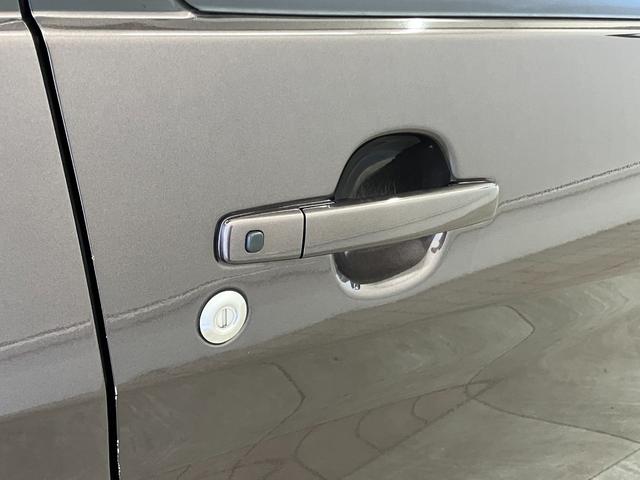 ���X�́A�����E���_�������H�@���q�h�b��荑���S�P�������R�E���R���ʂ֎ԂŖ�P�T���I