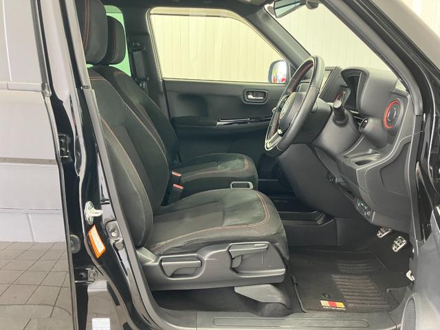 Ｎ－ＯＮＥ ＲＳ　修復歴無し　１２ヶ月保証・点検整備付　無限（フロント・サイドスポイラー　エキゾースト　シフトノブ　バイザー　フロア・ラゲッジマット）　ＢＬＩＴＺ（カーボンエアクリ　パワコン）　純正ナビ・１５インチＡＷ（6枚目）