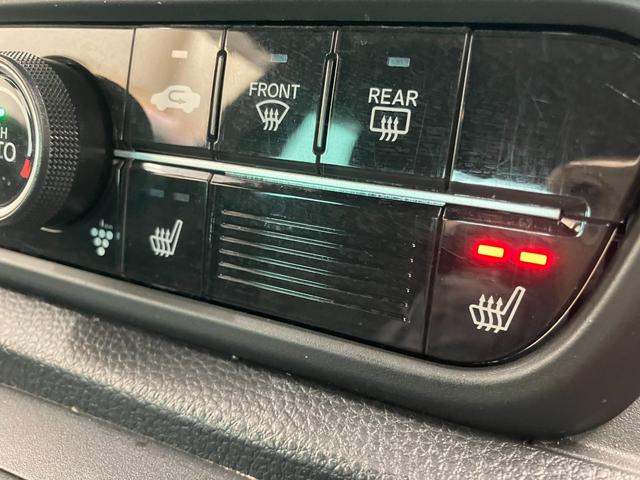 Ｎ－ＯＮＥ ＲＳ　修復歴無し　１２ヶ月保証・点検整備付　無限（フロント・サイドスポイラー　エキゾースト　シフトノブ　バイザー　フロア・ラゲッジマット）　ＢＬＩＴＺ（カーボンエアクリ　パワコン）　純正ナビ・１５インチＡＷ（16枚目）