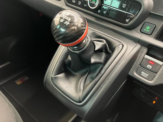 Ｎ－ＯＮＥ ＲＳ　修復歴無し　１２ヶ月保証・点検整備付　無限（フロント・サイドスポイラー　エキゾースト　シフトノブ　バイザー　フロア・ラゲッジマット）　ＢＬＩＴＺ（カーボンエアクリ　パワコン）　純正ナビ・１５インチＡＷ（17枚目）