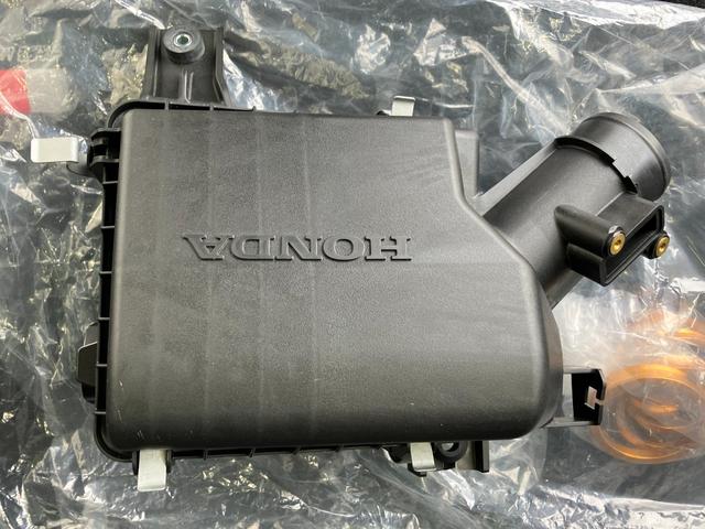 Ｎ－ＯＮＥ ＲＳ　修復歴無し　１２ヶ月保証・点検整備付　無限（フロント・サイドスポイラー　エキゾースト　シフトノブ　バイザー　フロア・ラゲッジマット）　ＢＬＩＴＺ（カーボンエアクリ　パワコン）　純正ナビ・１５インチＡＷ（63枚目）