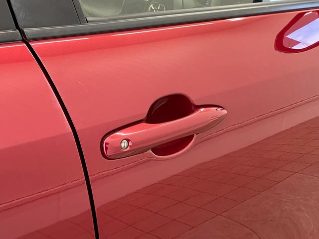 ���X�́A�����E���_�������H�@���q�h�b��荑���S�P�������R�E���R���ʂ֎ԂŖ�P�T���I