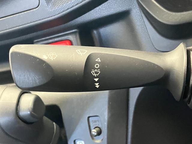 ���ׂĂ̍݌ɎԂ͂Q�c�̂̌������s������A�C���^�[�l�b�g�֌��J���Ă���܂��B