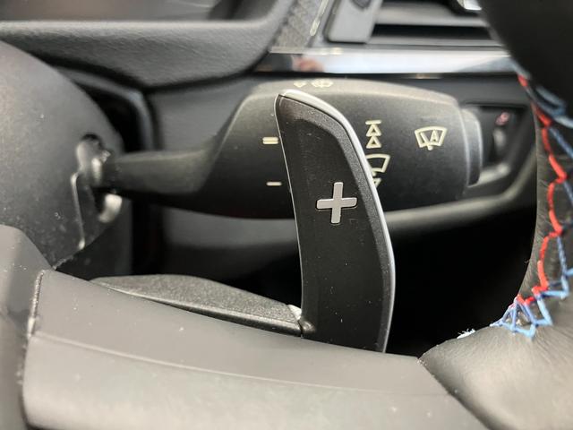 M3 M3 ワンオーナー車 harman/kardon アダプティブMサスペンション ミネラルホワイト×オレンジ内装 前後シートヒーター カーボンファイバーインテリアトリム 純正ナビ・19インチAW パドルシフト(18枚目)