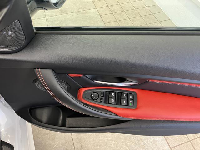 M3 M3 ワンオーナー車 harman/kardon アダプティブMサスペンション ミネラルホワイト×オレンジ内装 前後シートヒーター カーボンファイバーインテリアトリム 純正ナビ・19インチAW パドルシフト(37枚目)