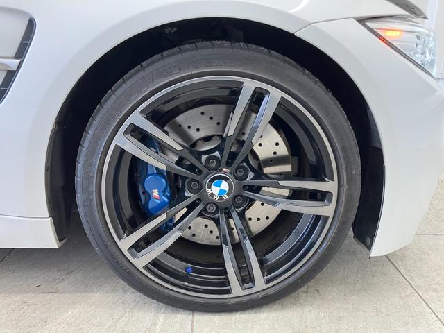 M3 M3 ワンオーナー車 harman/kardon アダプティブMサスペンション ミネラルホワイト×オレンジ内装 前後シートヒーター カーボンファイバーインテリアトリム 純正ナビ・19インチAW パドルシフト(53枚目)