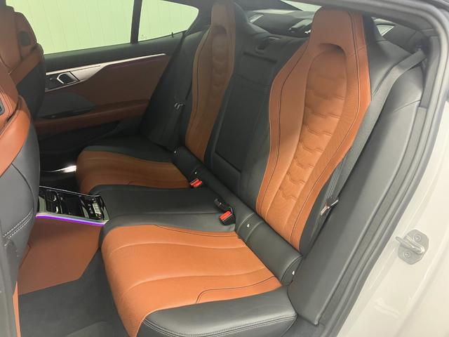 ���X�́A�����E���_�������H�@���q�h�b��荑���S�P�������R�E���R���ʂ֎ԂŖ�P�T���I