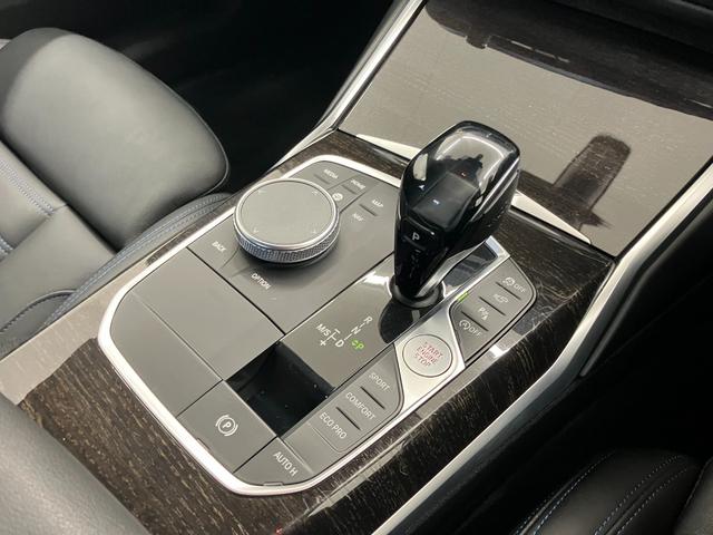 3シリーズ 320i Mスポーツ 禁煙1オーナー車 修復歴無 車検整備付 6ヶ月保証 純正ナビ・19インチアルミ Bluetooth 全方位カメラ 障害物センサ 追従型クルコン シートヒーター ETC BSM 電動リアゲートキック開閉(24枚目)