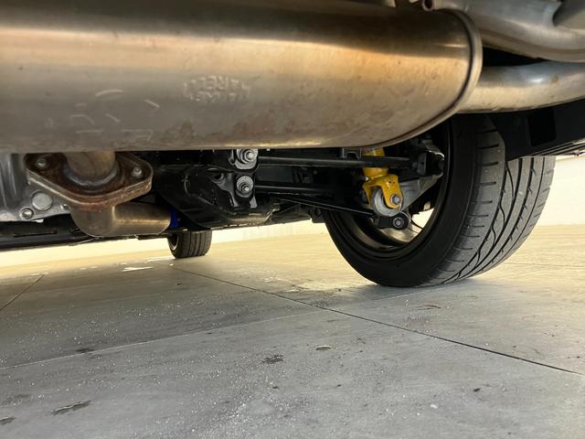 アバルト124 スパイダー ベースグレード 6速ATターボ 禁煙車両 修復歴無し 12ヶ月点検整備付 純正ナビ・17インチアルミ バックカメラ Bluetooth パドルシフト 運転/助手席シートヒーター クルコン ETC LED(52枚目)