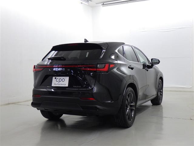 NX NX250 バージョンL レクサス認定中古車CPO フロアマット(純正) ナンバーフレーム ドライブレコーダー(社外/前後)(5枚目)