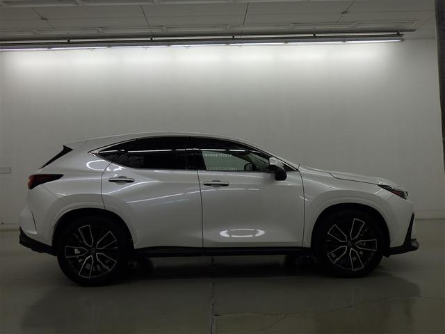 NX NX350h バージョンL レクサス認定中古車CPO パーキングサポートブレーキ パノラミックビューモニター サイドバイザー ナンバーフレーム ドライブレコーダー(社外/コムテック/前後)(7枚目)