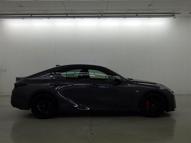 ＩＳ ＩＳ３００　ＦスポーツモードブラックＩＩＩ　レクサス認定中古車ＣＰＯ　パンク修理キット（スペアタイヤレス）　ムーンルーフ　パノラミックビューモニター　Ｆ専用オレンジブレーキキャリパー　フロアマット（純正）　ナンバーフレーム（7枚目）