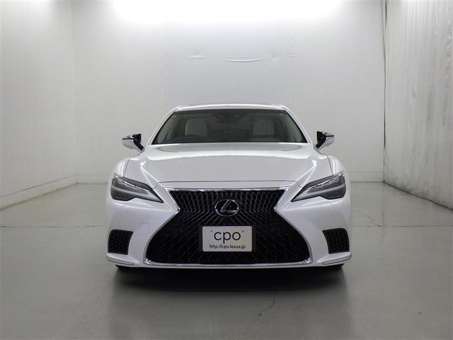 ＬＳ ＬＳ５００　Ｉパッケージ　レクサス認定中古車ＣＰＯ　２０インチアルミホイール　ムーンルーフ　本革（ドアトリム：ファブリック）／ホワイト／アッシュ（オープンフィニッシュ／墨ブラック）　フロアマット（純正）　ドライブレコーダー（8枚目）