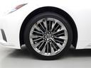 ＬＳ５００　Ｉパッケージ　レクサス認定中古車ＣＰＯ　２０インチアルミホイール　ムーンルーフ　本革（ドアトリム：ファブリック）／ホワイト／アッシュ（オープンフィニッシュ／墨ブラック）　フロアマット（純正）　ドライブレコーダー（22枚目）