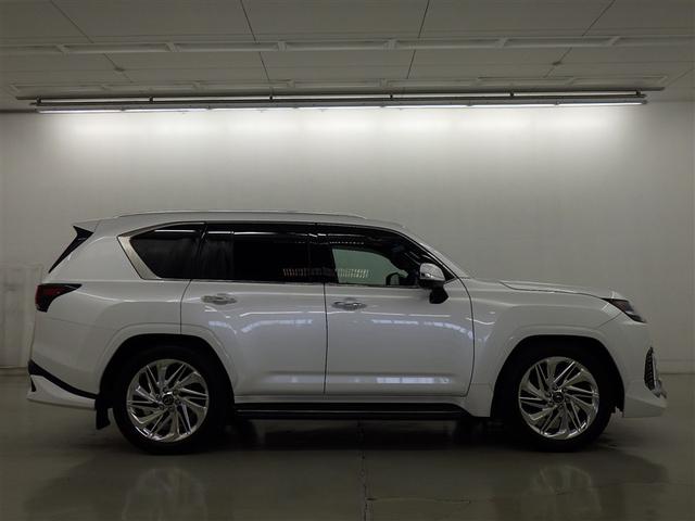 LX LX600 レクサス認定中古車CPO 22インチアルミホイール リヤシートエンターテインメントシステム マークレビンソンリファレンスサラウンドサウンドシステム フロアマット(純正) ドライブレコーダー(7枚目)