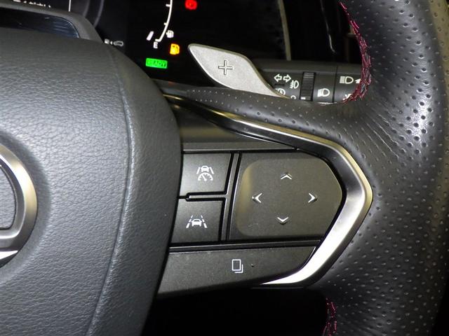 ＲＸ ＲＸ５００ｈ　Ｆスポーツパフォーマンス　レクサス認定中古車ＣＰＯ　２１インチアルミホイール　ルーフレール　パノラマルーフ　輻射ヒーター　フロアマット有　ナンバーフレーム　ドライブレコーダー（純正）　社外レーダー有（16枚目）