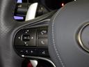 LEXUSの保証部品に万一不具合が生じた場合、保証書に基づき2年間走行距離無制限で無料修理を実施。さらに1年間の延長保証も設定可能(お客様負担)。