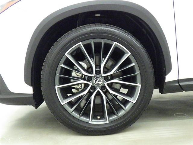 ＮＸ ＮＸ３５０ｈ　バージョンＬ　レクサス認定中古車ＣＰＯ　Ａｄｖａｎｃｅｄ　Ｐａｒｋ　デジタルキー　パノラミックビューモニター　デジタルインナーミラー　本革／ブラック／アッシュ（オープンフィニッシュ／墨ブラック）（22枚目）