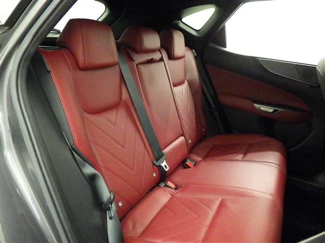 ＮＸ ＮＸ４５０ｈ＋　バージョンＬ　レクサス認定中古車ＣＰＯ　パーキングサポートブレーキ　デジタルキー　デジタルインナーミラー　おくだけ充電　ムーンルーフ　Ａｄｖａｎｃｅｄ　Ｐａｒｋ　フロアマット（純正）　ナンバーフレーム（19枚目）