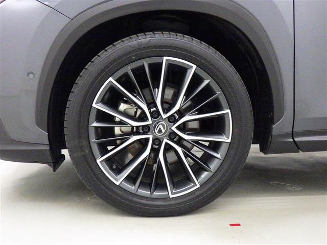 ＮＸ ＮＸ４５０ｈ＋　バージョンＬ　レクサス認定中古車ＣＰＯ　パーキングサポートブレーキ　デジタルキー　デジタルインナーミラー　おくだけ充電　ムーンルーフ　Ａｄｖａｎｃｅｄ　Ｐａｒｋ　フロアマット（純正）　ナンバーフレーム（22枚目）