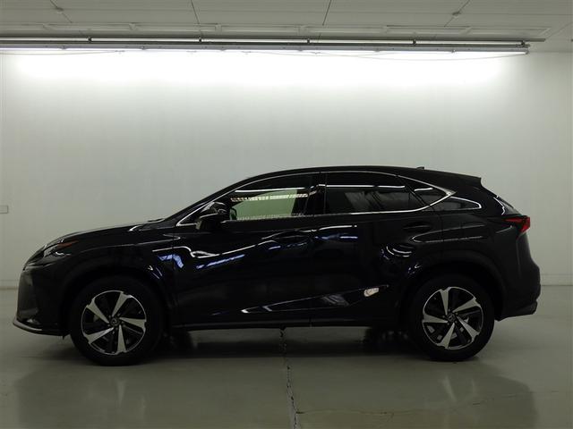 NX NX300 スパイス&シック レクサス認定中古車CPO パノラミックビューモニター ムーンルーフ フロアマット(純正) ナンバーフレーム メモリーナビ フルセグTV CD/DVD再生 パワーシート(6枚目)