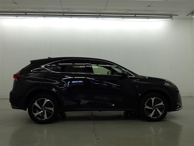 NX NX300 スパイス&シック レクサス認定中古車CPO パノラミックビューモニター ムーンルーフ フロアマット(純正) ナンバーフレーム メモリーナビ フルセグTV CD/DVD再生 パワーシート(7枚目)