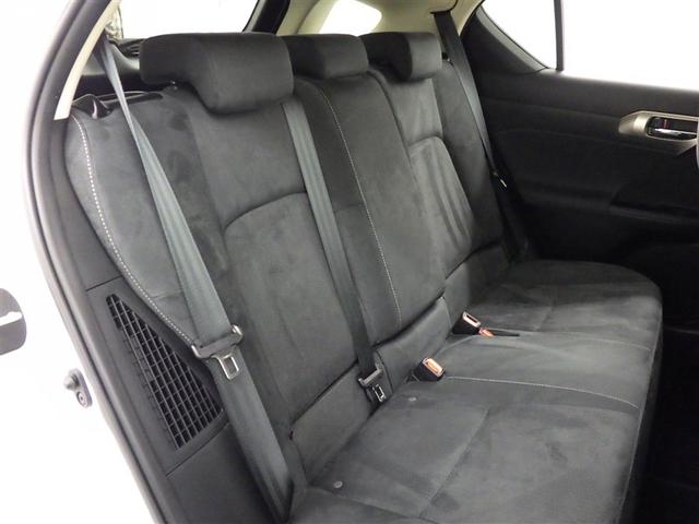 最新鋭の整備機器を備えたサービスワークショップでの点検・整備に加え、常に最良の状態に保つためのアドバイスも行います。