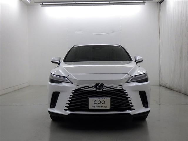 RX RX450h+ バージョンL レクサス認定中古車CPO 充電ケーブル マークレビンソンプレミアムサラウンドサウンドシステム パノラマルーフ 輻射ヒーター フロアマット(純正) ナンバーフレーム ドライブレコーダー(純正/前後)(8枚目)