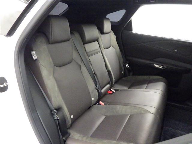 RX RX450h+ バージョンL レクサス認定中古車CPO 充電ケーブル マークレビンソンプレミアムサラウンドサウンドシステム パノラマルーフ 輻射ヒーター フロアマット(純正) ナンバーフレーム ドライブレコーダー(純正/前後)(18枚目)