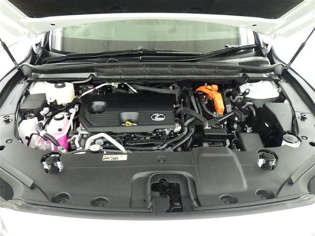 RX RX450h+ バージョンL レクサス認定中古車CPO 充電ケーブル マークレビンソンプレミアムサラウンドサウンドシステム パノラマルーフ 輻射ヒーター フロアマット(純正) ナンバーフレーム ドライブレコーダー(純正/前後)(19枚目)