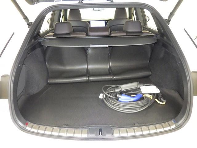 RX RX450h+ バージョンL レクサス認定中古車CPO 充電ケーブル マークレビンソンプレミアムサラウンドサウンドシステム パノラマルーフ 輻射ヒーター フロアマット(純正) ナンバーフレーム ドライブレコーダー(純正/前後)(21枚目)